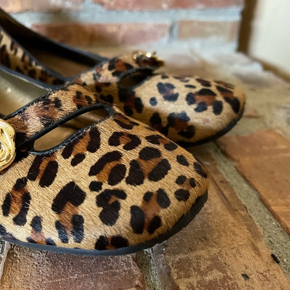 Arturo Chiang Aryane Buckle Leopard Flats - Picture 3 of 9